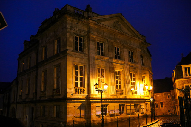 vg-vah-palais-imp-rial-la-lampe-torche-p-ledez-otbco-2024-2-364